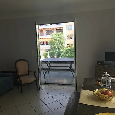 Lerins 82 Apartment